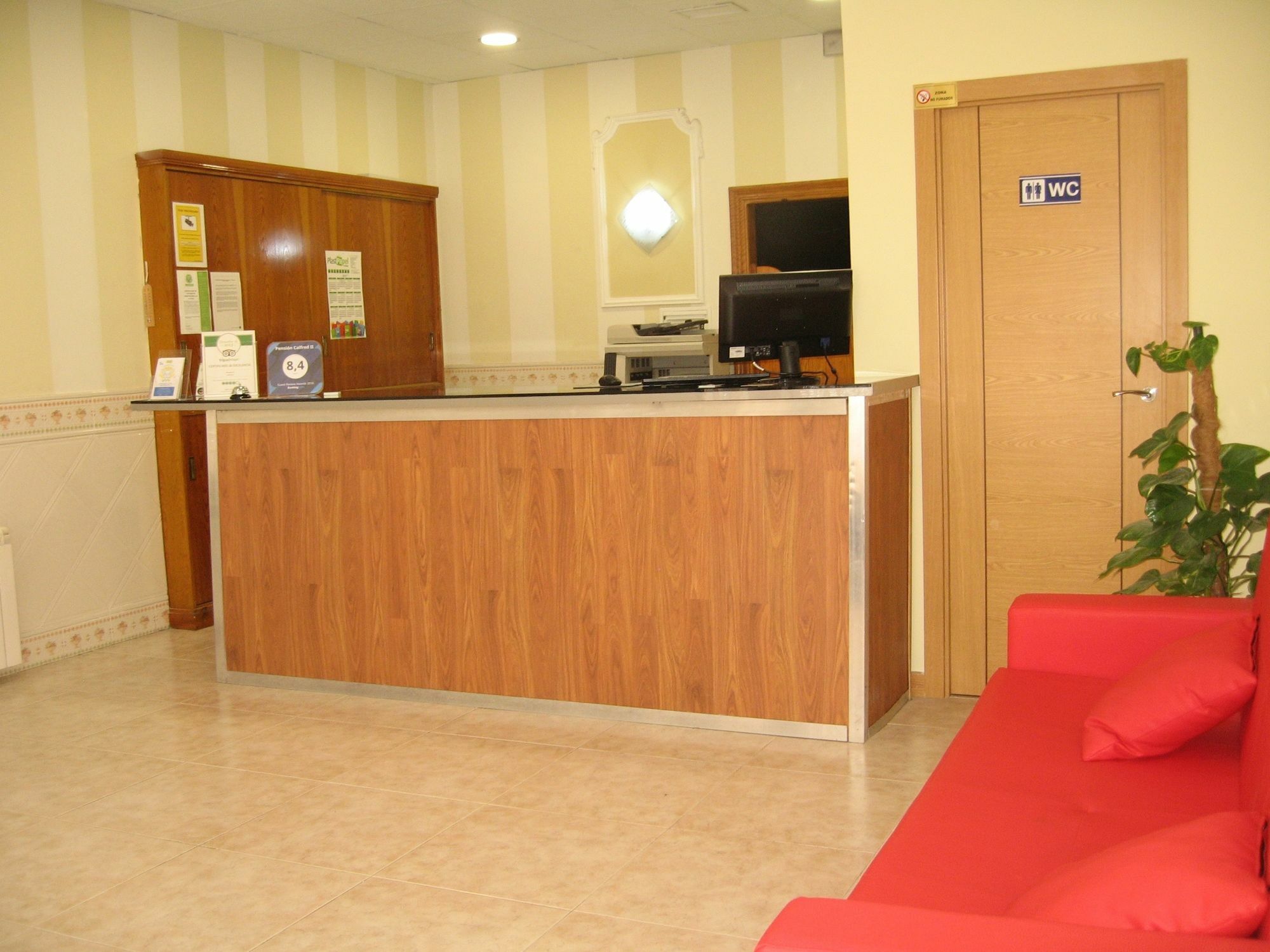 Pensión Calfred II Logroño Exterior foto