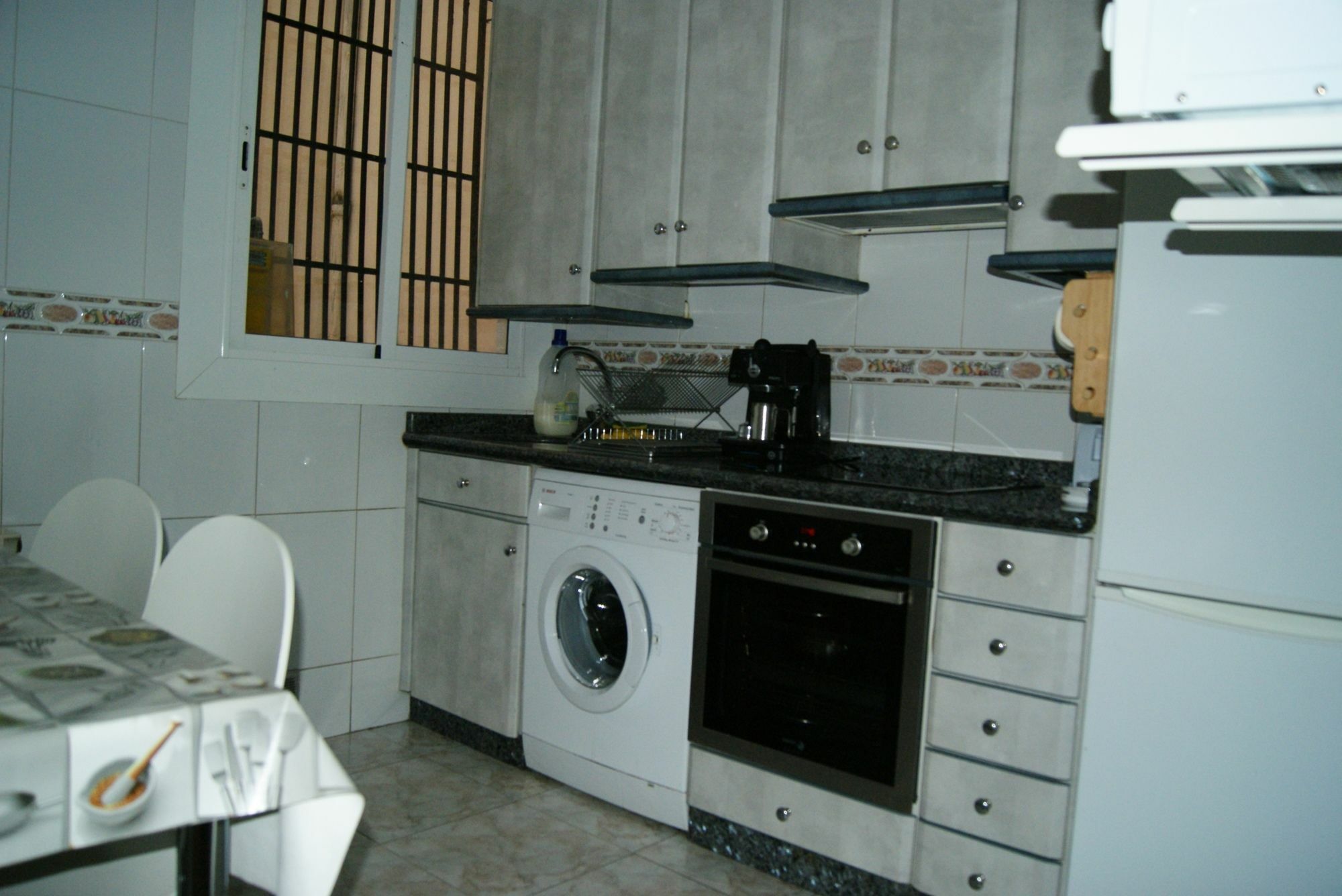 Pensión Calfred II Logroño Exterior foto