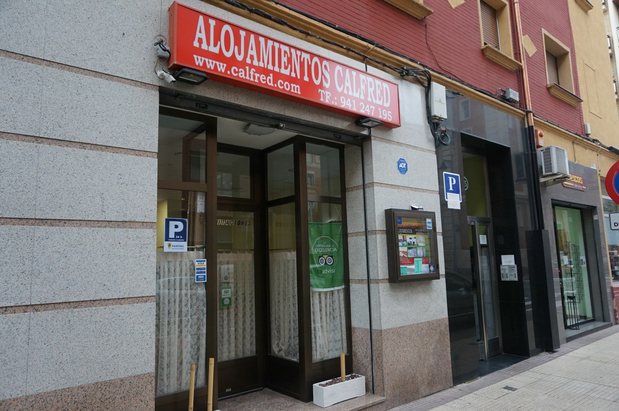 Pensión Calfred II Logroño Exterior foto